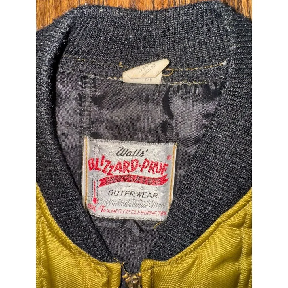 Walls Vintage Men's Quilted Vest Gold Medium Casual Fall Outerwear Medium